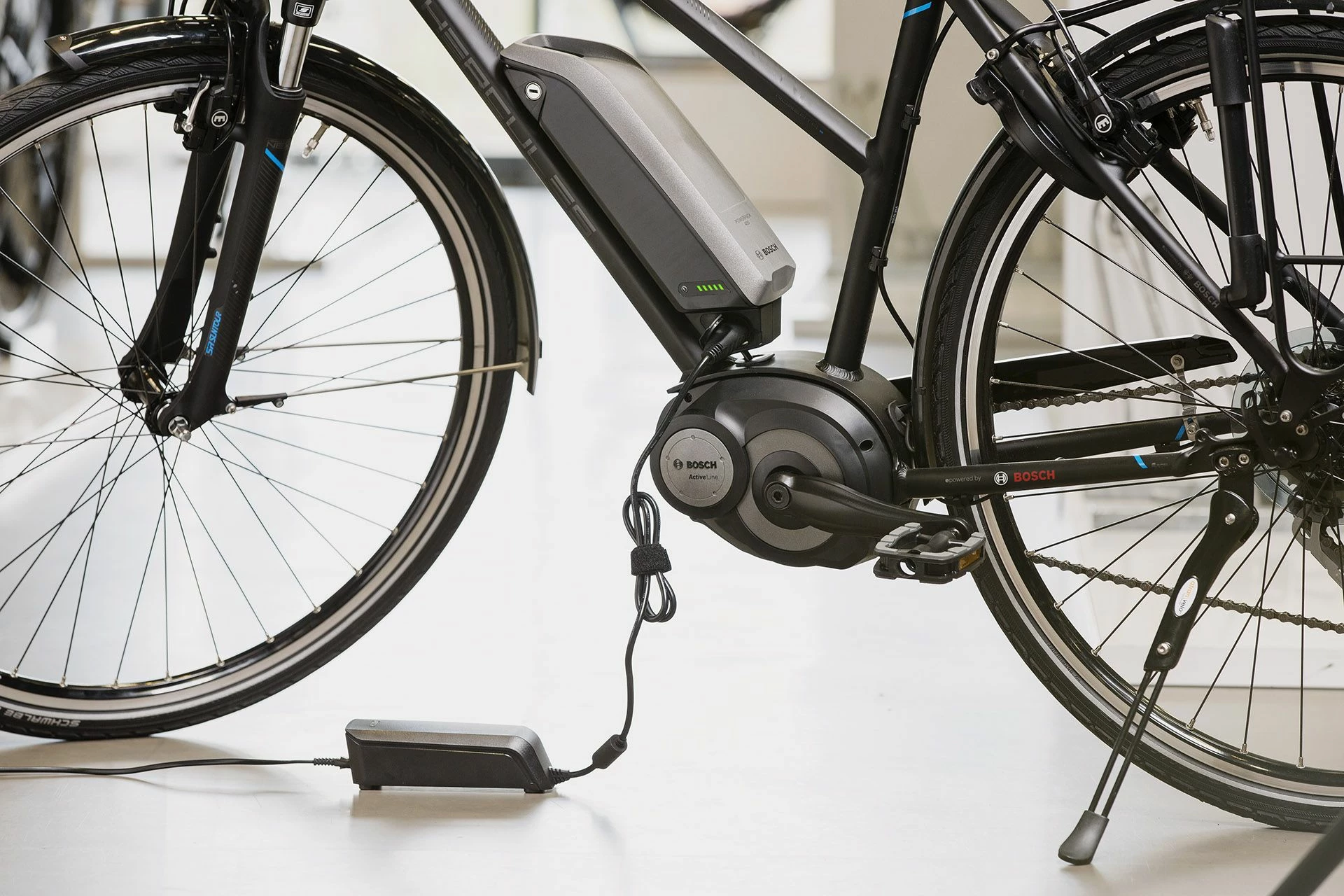Bosch EBike - Chargeur Compact Active / Performance 2 Bosch EBike - Chargeur Compact Active / Performance – Image 2