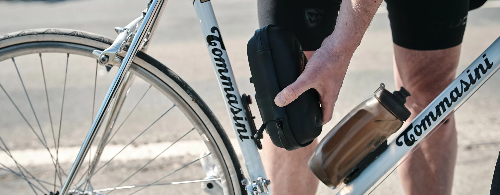 Fidlock TWIST - Pochette Outil De Cadre + Support Vélo Bike Base 4 Fidlock TWIST - Pochette Outil De Cadre + Support Vélo Bike Base – Image 4