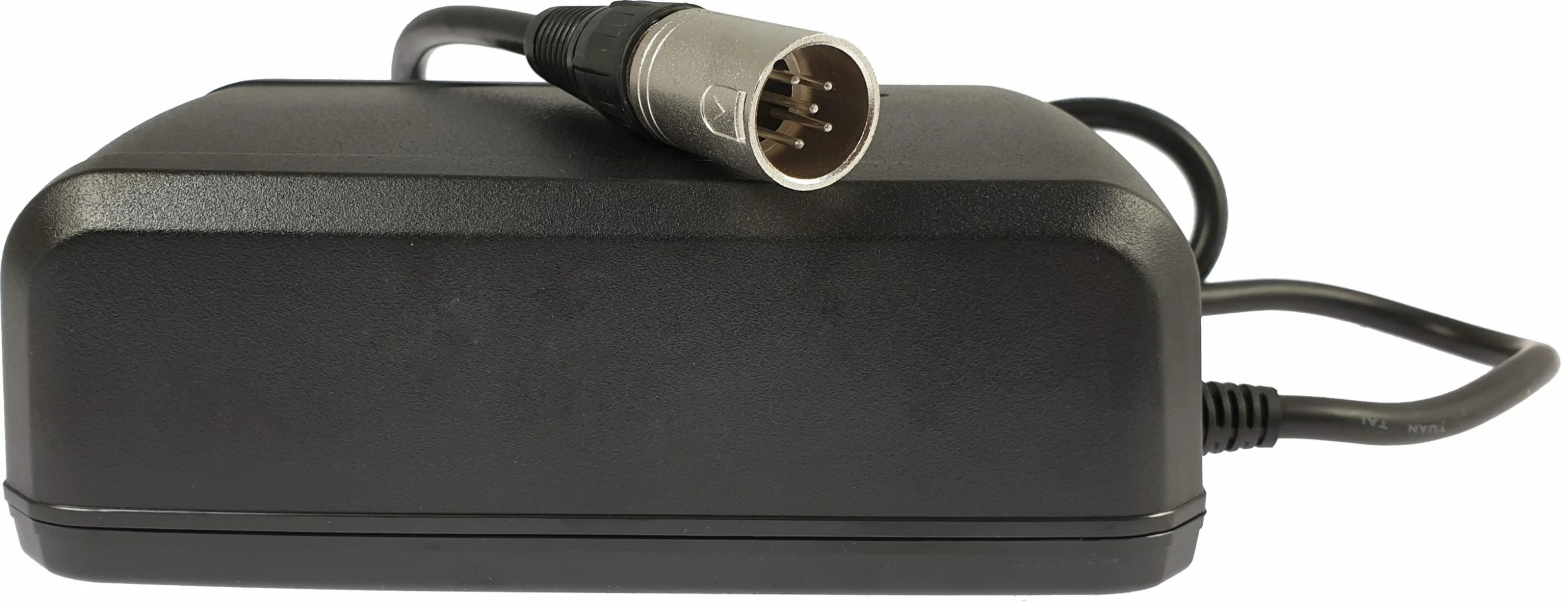 Giant - Chargeur Rapide Fast Charger 4A | 3 Ou 5 Pin 3 Giant - Chargeur Rapide Fast Charger 4A | 3 Ou 5 Pin – Image 3